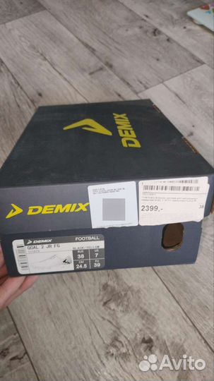 Футбольные бутсы 38 размер новые