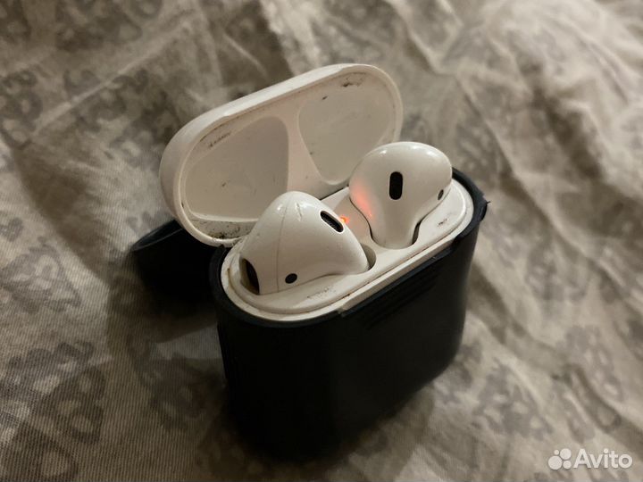 Airpods 1