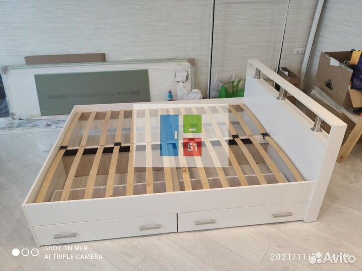 Кровать двуспальная