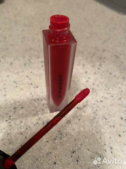 Блеск для губ Burberry