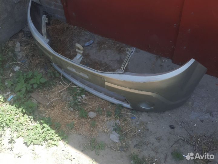Бампер renault sandero 1