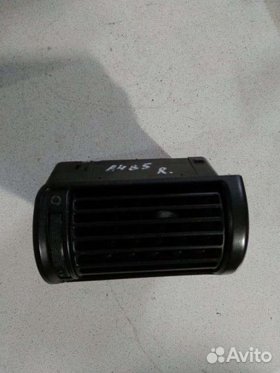 Воздуховод правый Audi A4 B5