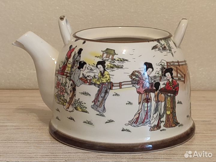 Чайник заварочный. Фарфор. Клеймо. Объём - 1 литр