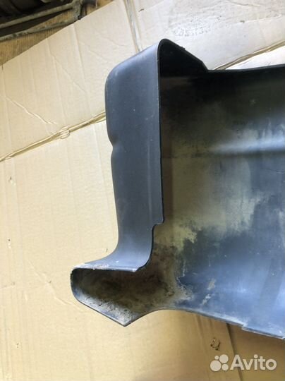 Задний левый клык Renault Master 2