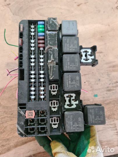 Блок предохранителей LADA Granta седан 2014