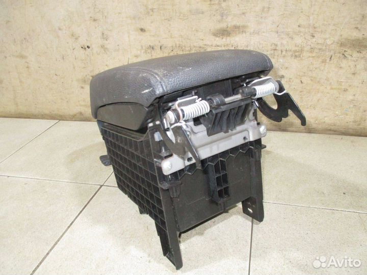 Подлокотник Subaru Legacy Outback 4 (BM/BR)