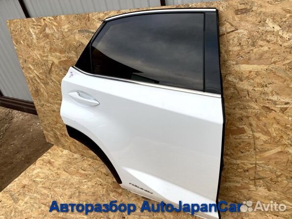 Lexus NX (2014-2021г) задняя правая дверь