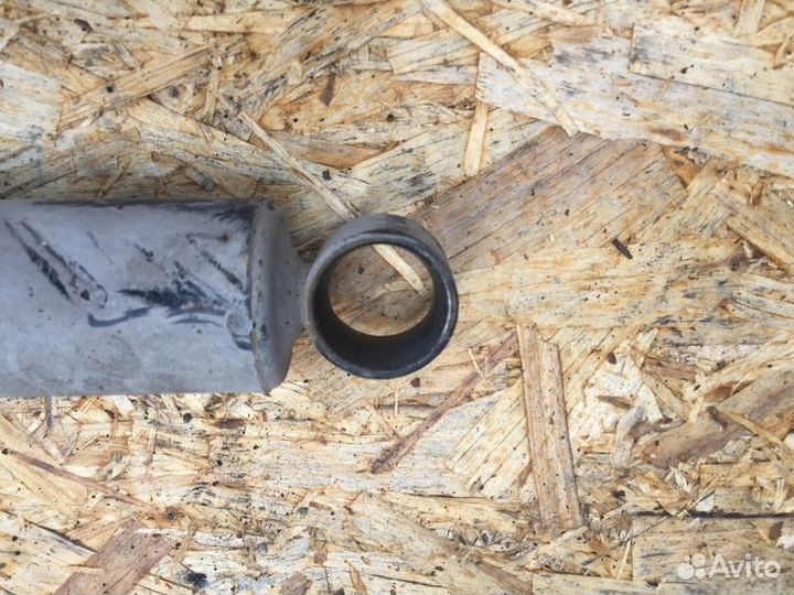 Амортизатор задний Mitsubishi L200 KB4T с2007-2016