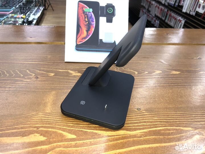 Беспроводное зарядное устройство Z5 (3в1) 15W