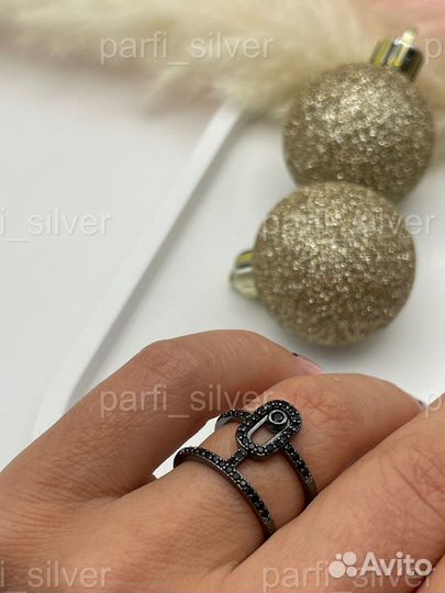 Кольцо Messika