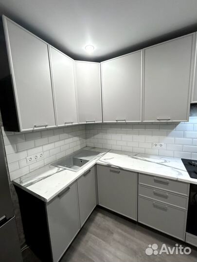 Модульная кухня в наличии