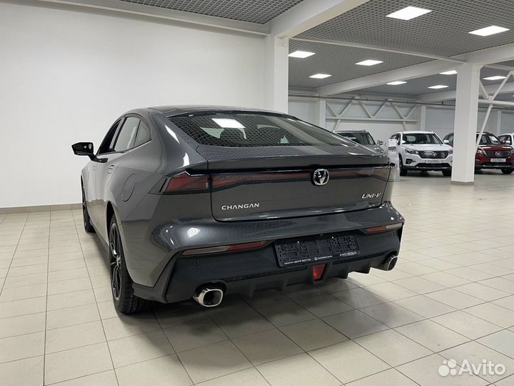 Changan UNI-V 1.5 AMT, 2023