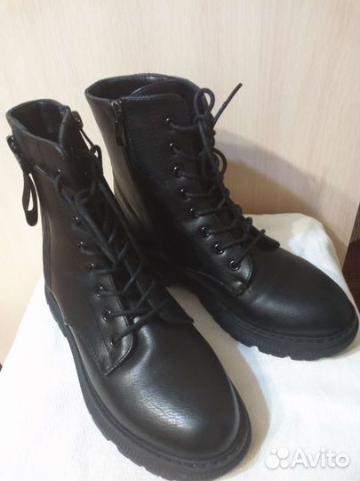 Ботинки женские 38 размера новые весна, осень