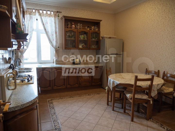 4-к. квартира, 125 м², 6/6 эт.