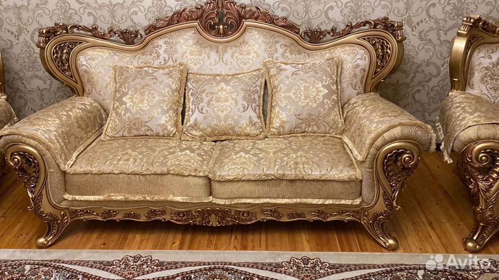 Диван с креслами