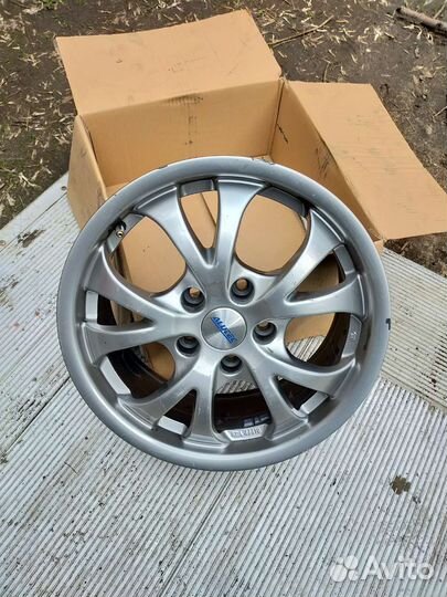 Литые диски r16 от таеты кароллы