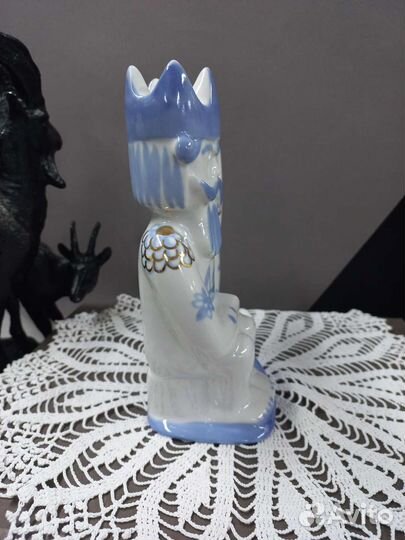 Фарфоровые статуэтки Нептун