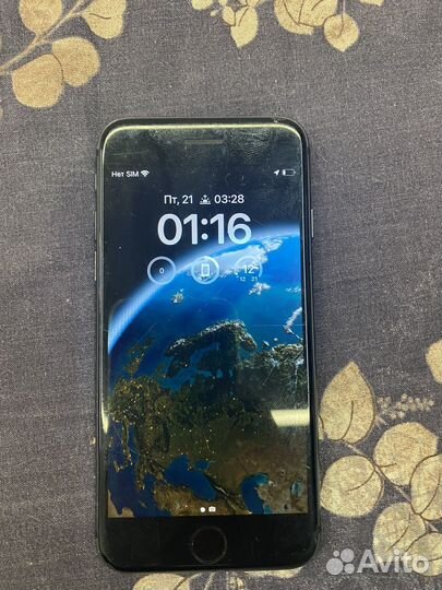 iPhone 8, 64 ГБ