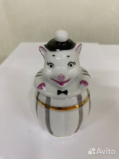 Солонка и горчичница фарфор 