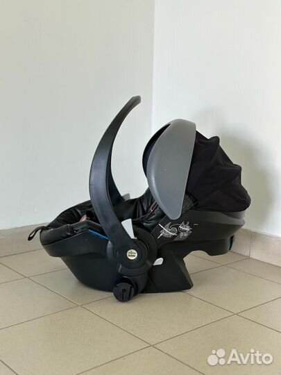 Коляска mima xari 3 в 1