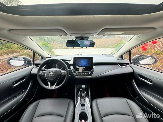 Toyota Corolla 1.2 CVT, 2021, 40 000 км