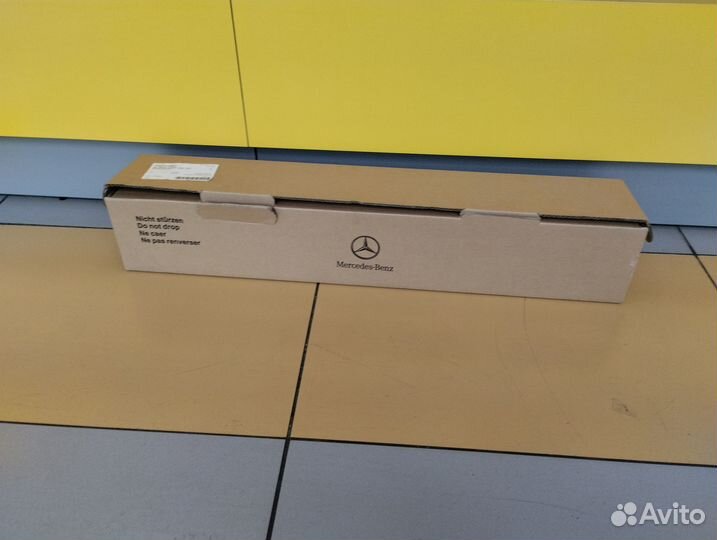 Амортизатор задний Mercedes W213 E213 A2133200830