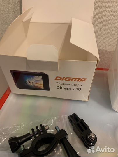 Экшн камера Digma 210