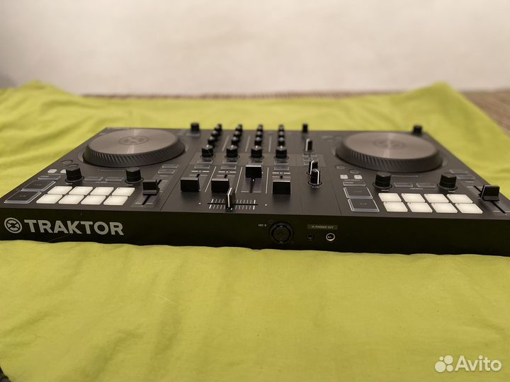 Dj контроллер traktor kontrol s3