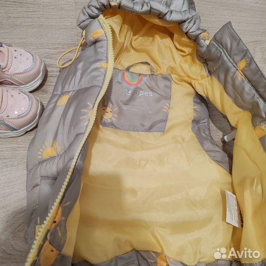 Жилетка демисезонная для девочек 74 - 80 размер