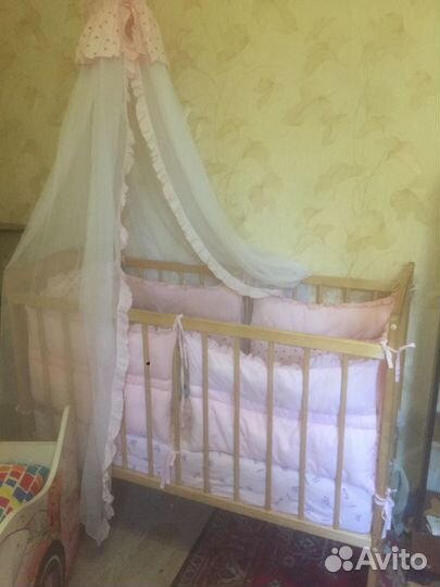 Детская кроватка