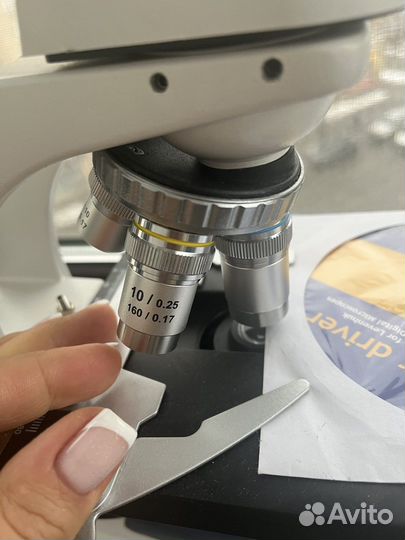 Микроскоп цифровой Levenhuk