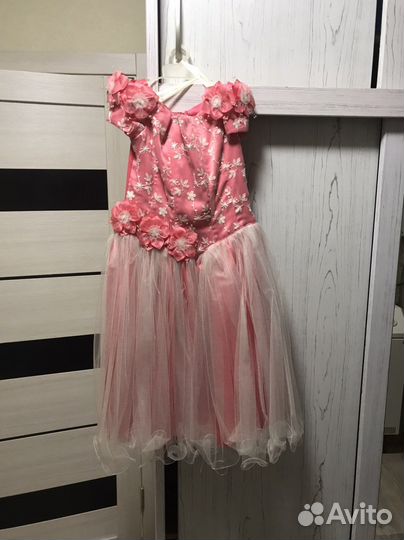 Платье на девочку