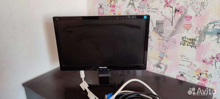 Монитор Philips 19