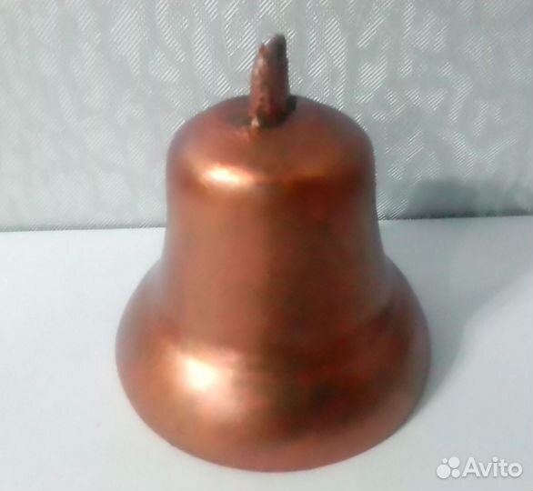 Старинный бронзовый колокол
