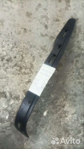 Направляющая перед бампера левая VW Transporter T5