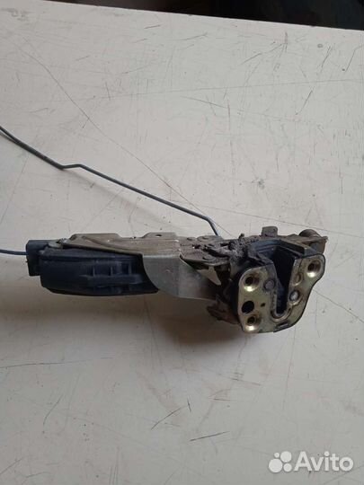 Замок двери задний правый Opel Vectra A Опель
