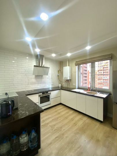 2-к. квартира, 62 м², 8/16 эт.