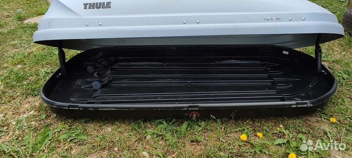 Багажник Thule Pacific 200