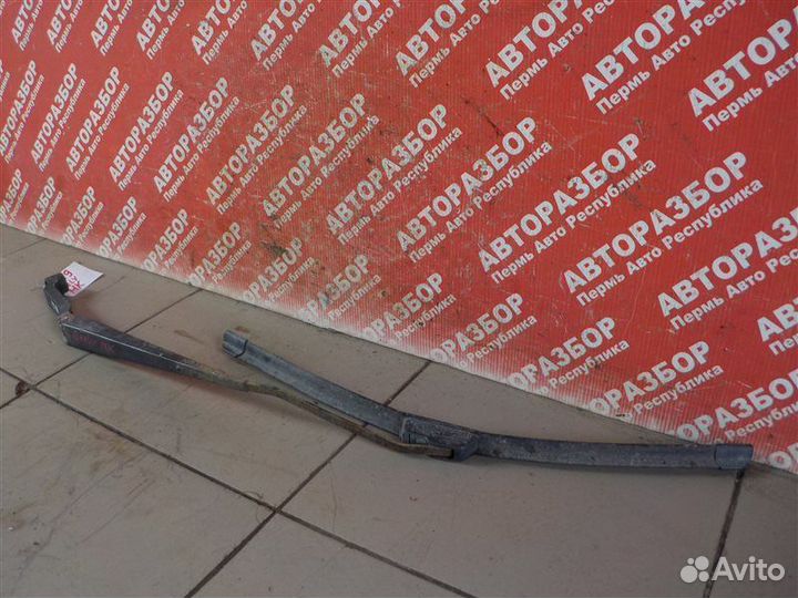 Поводок дворника передний правый Geely Mk LG1