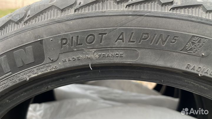 Michelin Pilot Alpin 5 225/45 R19 96V