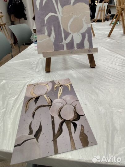 Картина хлопок с золотой краской