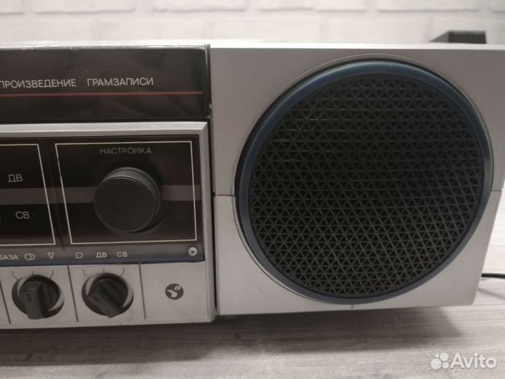 Виниловый проигрыватель пластинок Вега 300