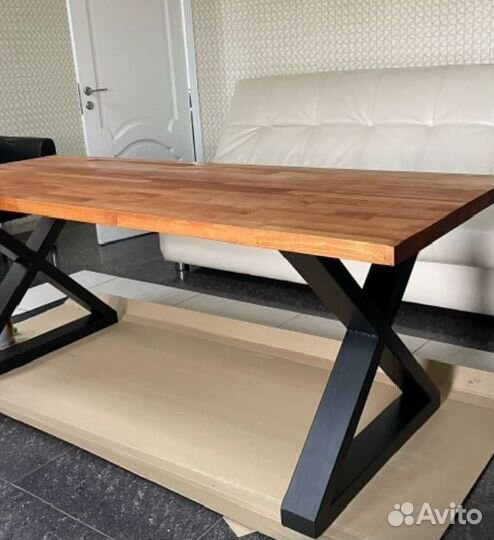 Стол обеденный в стиле лофт