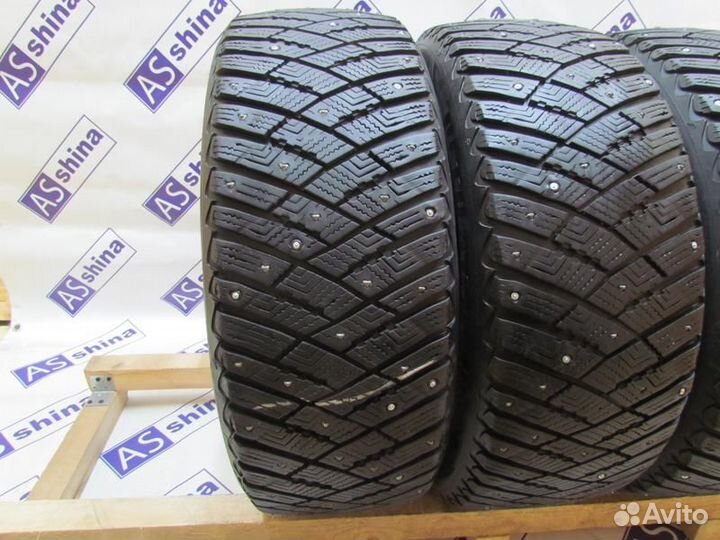 Goodyear Ultragrip Ice Arctic 215/55 R17 97P