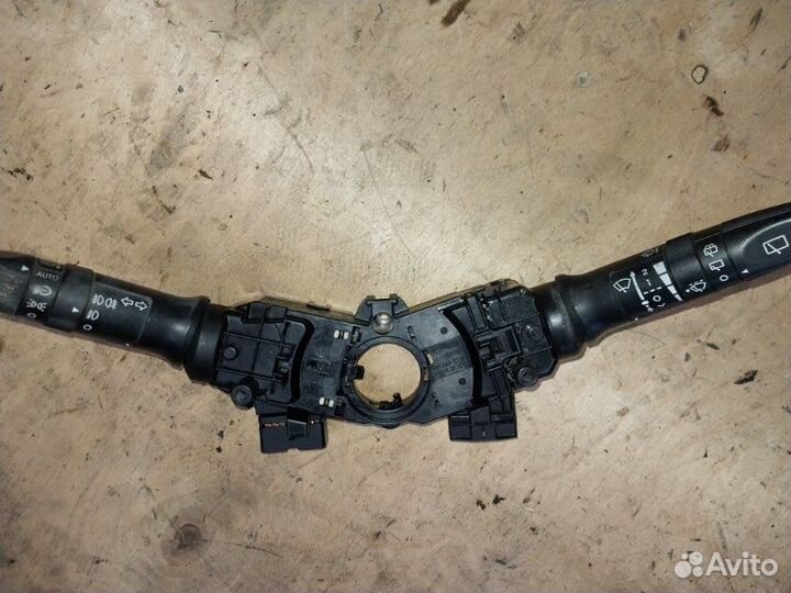 Блок подрулевых переключателей Kia Picanto 2 TA