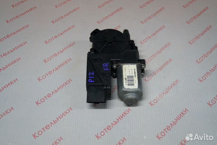 Nissan 80770-BA200 Моторчик стеклоподьемника FR