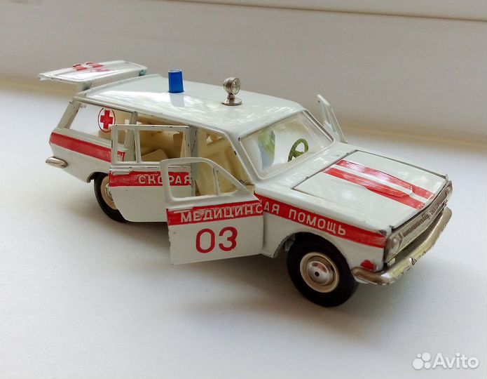 Модель Волга Газ 24 Скорая, СССР, 1:43