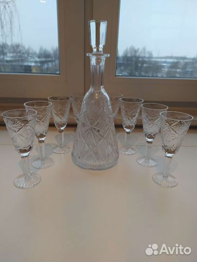 Штоф и 8 рюмок Гусь-Хрустальный