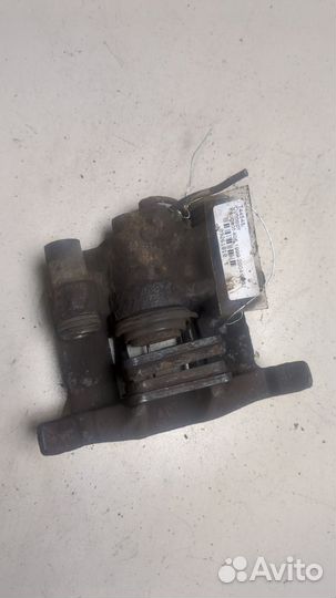 Суппорт правый задний Peugeot 406