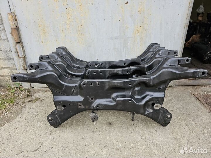 Подрамник Mitsubishi Lancer 9 оригинал